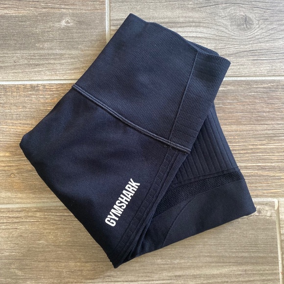 Gymshark Pants - EUC • Gymshark Leggings